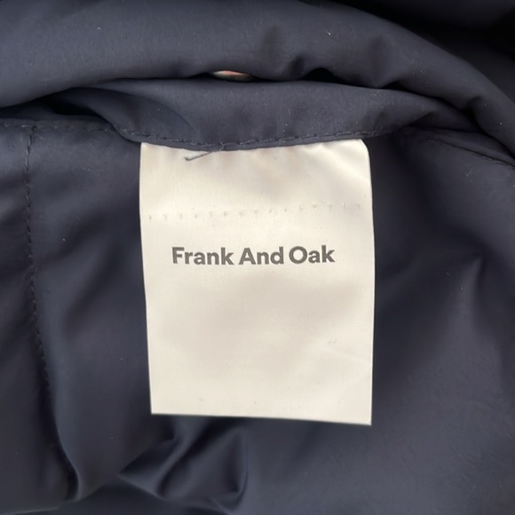 Reversable yellow and navy blue vest - Picture 5 of 6